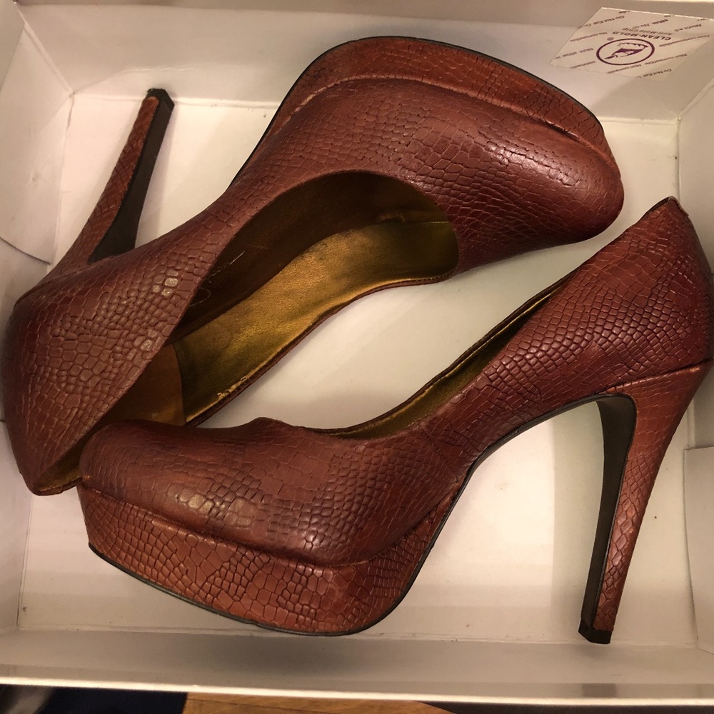 Jessica Simpson 8M Chestnut Italian Croco heels